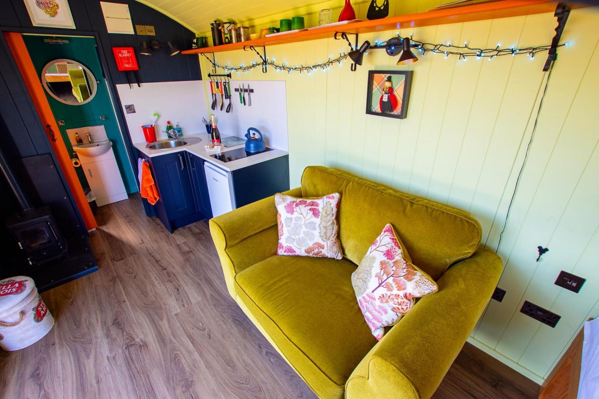 The Gambo Shepherd'S Hut Kidwelly Exterior photo
